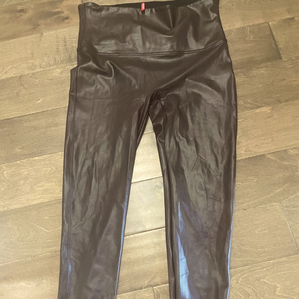 Wine colored 2X spanx leggings